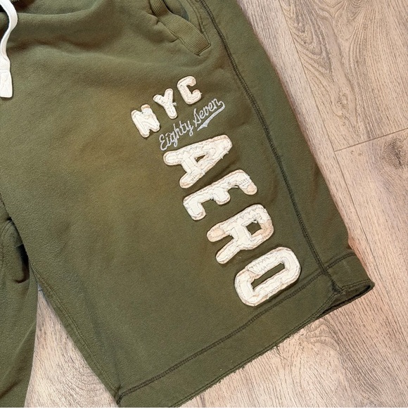 Vintage Aeropostale Shorts Men’s Large Green Fleece Baggy Drawstring Y2K Retro - Picture 2 of 13